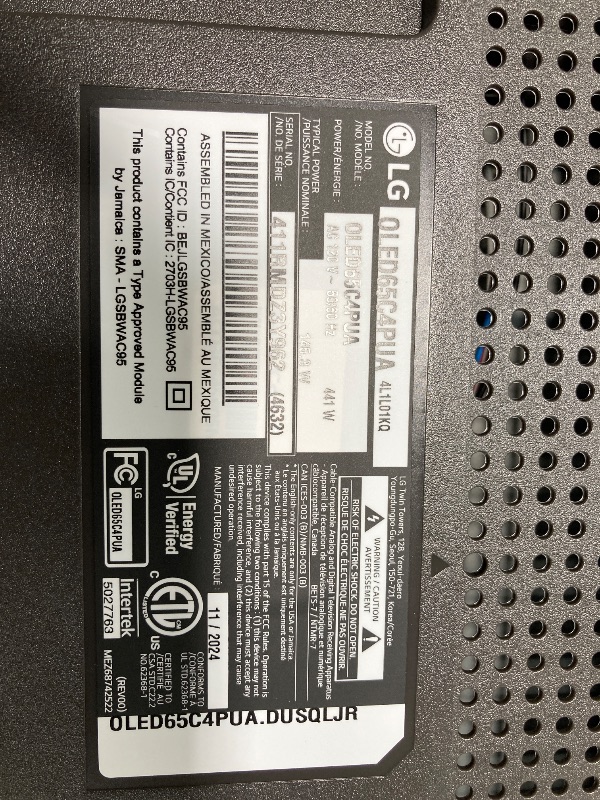 Photo 1 of 65" 4K HDR Smart LED TV