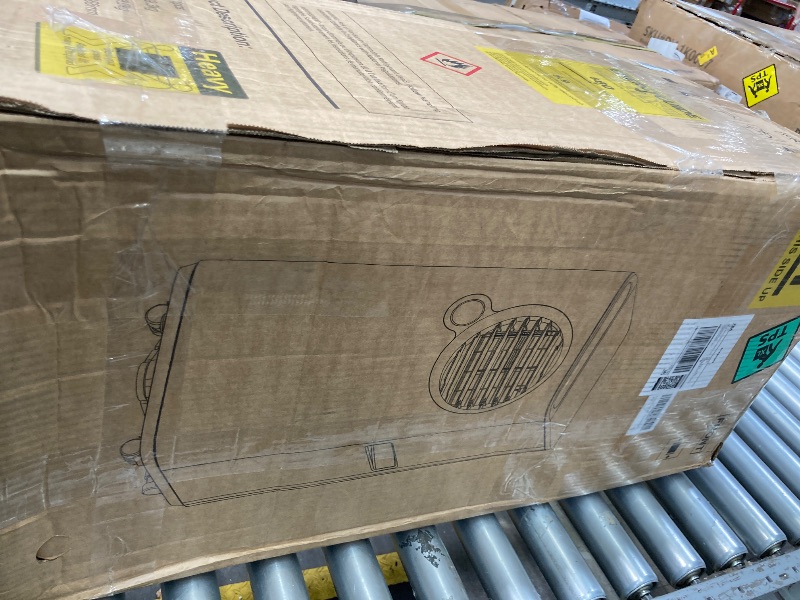 Photo 1 of ***PARTS ONLY***
Portable - Air - Conditioner, 16000 BTU - Smart Room Air Conditioner with Cooling/Dehumidifier/Fan, auto Oscillation, 24-Hour Timed Remote Control