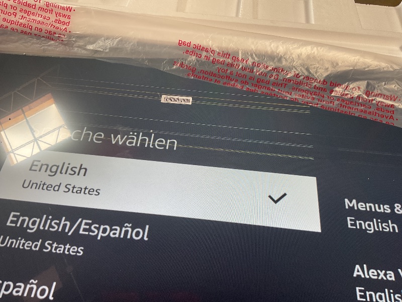 Photo 1 of ** screen cracked see pictures**TCL 65 inch Q series smart TV ultra wide color gambit 4K ultra HD resolution Dolby Vision HDR Dolby Atmos motion rate 120 Bluetooth personal audio auto game mode three HDMI inputs fire TV