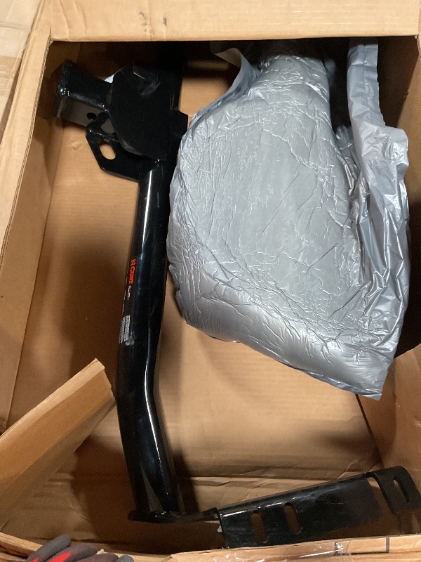 Photo 1 of *BENT* CURT 13105 Class 3 Trailer Hitch, 2-Inch Receiver, Exposed Main Body, Fits Select Toyota Sienna