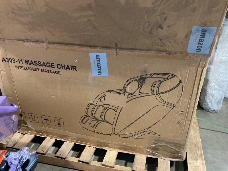 Photo 1 of 8303–11 intelligent massage chair