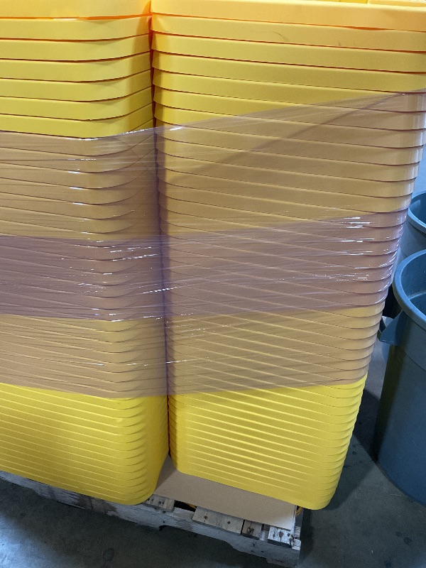 Photo 1 of  27 GALLON Standard Snap Lid Heavy duty Construction For Garage and Workshop Use 126pc