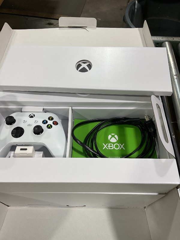 Photo 1 of ***HDMI PORT BROKEN NEEDS REPLACEMENT*** Xbox Series X - All Digital Gaming Console - 1TB SSD - Includes Wireless Controller - 4K Gaming - 120FPS - Robot White
