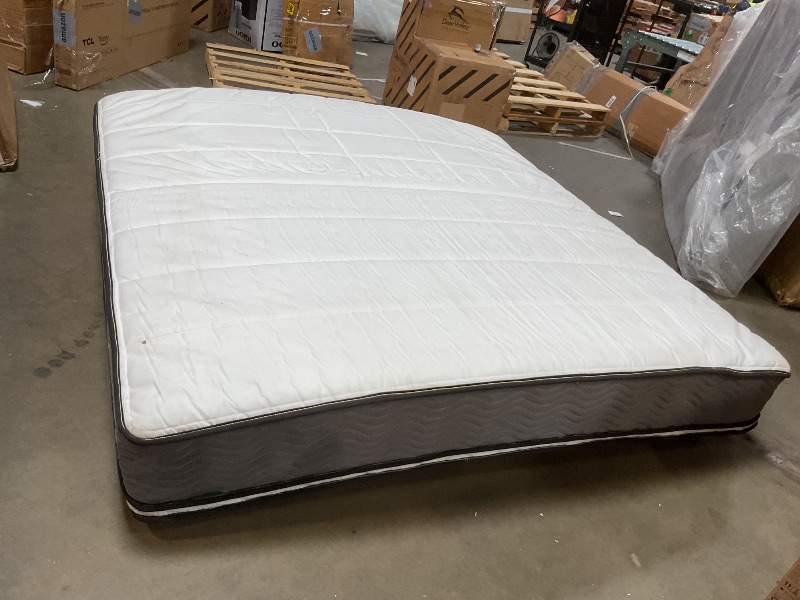 Photo 1 of **DAMAGE FROM TRANSPORT **ZINUS 12 Inch True Support Hybrid Mattress [New Version], King, Fiberglass Free, Medium Feel, Motion Isolation, Certified Safe Foams & Fabric, Mattress