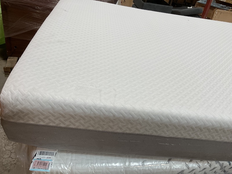 Photo 1 of ZINUS 12 Inch Green Tea Essential Memory Foam Mattress [New Version], Queen, Fiberglass Free, Medium Feel, Breathable Airflow Memory Foam, Certified Safe Foams & Fabric, Mattress 