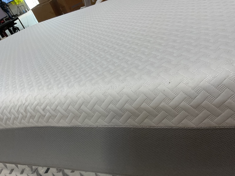 Photo 1 of ZINUS 12 Inch Green Tea Essential Memory Foam Mattress [New Version], Queen, Fiberglass Free, Medium Feel, Breathable Airflow Memory Foam, Certified Safe Foams & Fabric, Mattress 