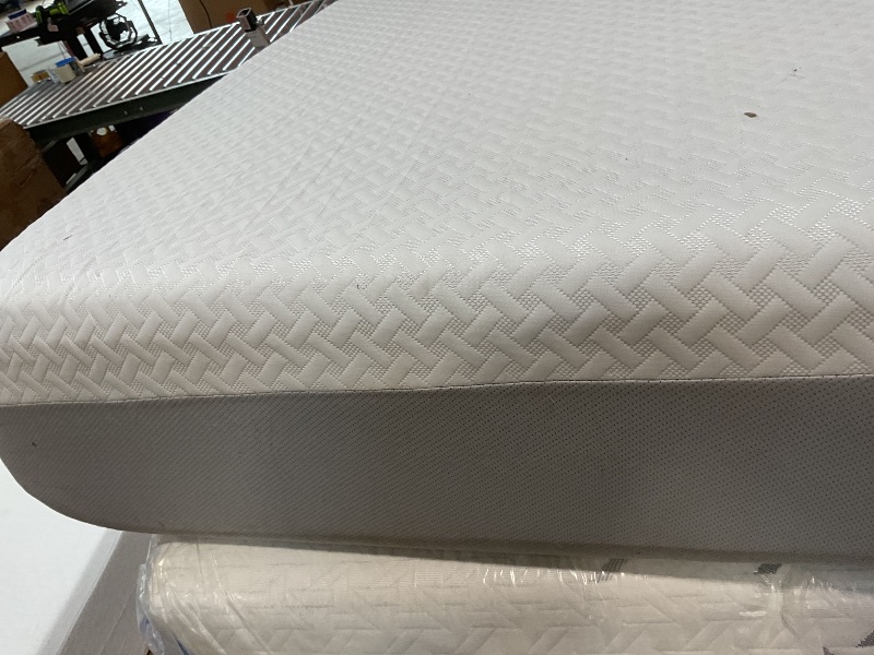 Photo 1 of ZINUS 12 Inch Green Tea Essential Memory Foam Mattress [New Version], Queen, Fiberglass Free, Medium Feel, Breathable Airflow Memory Foam, Certified Safe Foams & Fabric, Mattress 