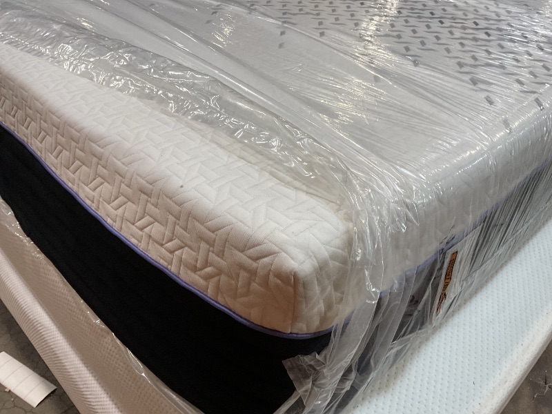 Photo 1 of **DIRTY FROM TRANSPORT **Siena 14" Queen Memory Foam Mattress & 2 Bonus Pillows - Medium Firm - 180 Night Trial - Premium Pressure-Relieving Layers - 10 Year Warranty - Mattress - CertiPUR-US Certified