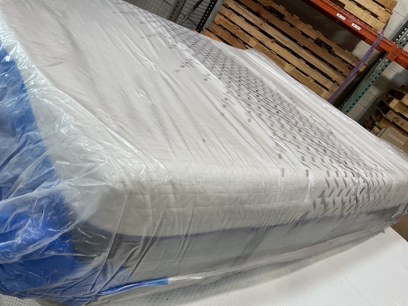 Photo 1 of **DIRTY FROM TRANSPORT **Siena 14" Queen Memory Foam Mattress & 2 Bonus Pillows - Medium Firm - 180 Night Trial - Premium Pressure-Relieving Layers - 10 Year Warranty - Mattress - CertiPUR-US Certified