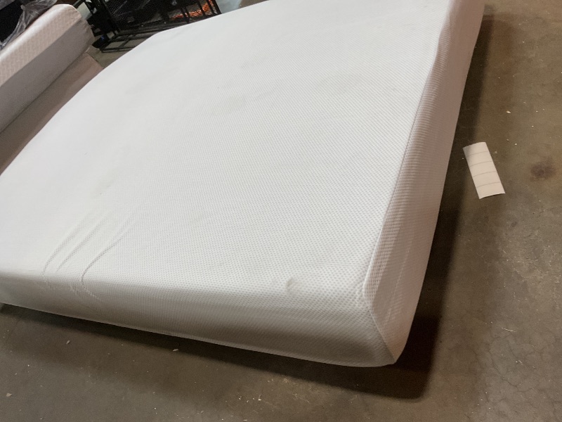 Photo 1 of **DIRTY FROM TRANSPORT **ZINUS 12 Inch Green Tea Cooling Memory Foam Mattress [New Version], King, Fiberglass Free, Medium Firmness, Cooling Gel Foam, Certified Safe Foams & Fabric, Mattress 