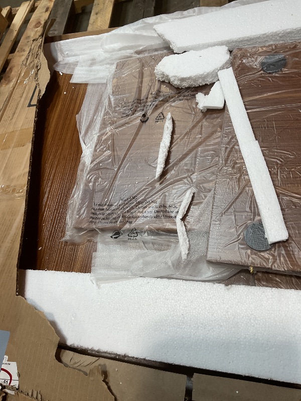 Photo 1 of **SELLING FOR PARTS** Full set. Looks like a cabinet or stand