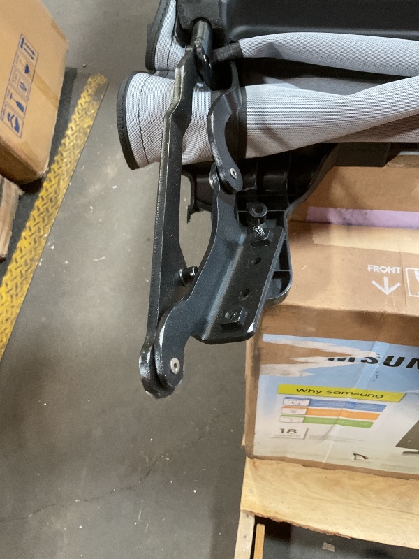 Photo 1 of **SELLING FOR PARTS AS PARTIAL SET. MISSING HARDWARE **Soft cover. For jeep. 