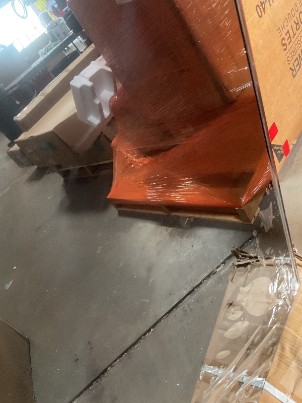 Photo 1 of **SELLING FOR PARTS. NO PWER CORD. NO REMOTE.DAMAGE TO SCREEN **Samsung 43-Inch M7 (M70D) Series 4K UHD Smart Monitor, Speakers, HDR10, USB-C, Multiple Ports, Gaming Hub, SolarCell Remote, Vision Accessibility Tools, LS43DM702UNXGO, Black