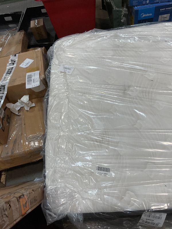 Photo 1 of **DIRTY FROM TRANSPORT **Full size mattress, certipur-us