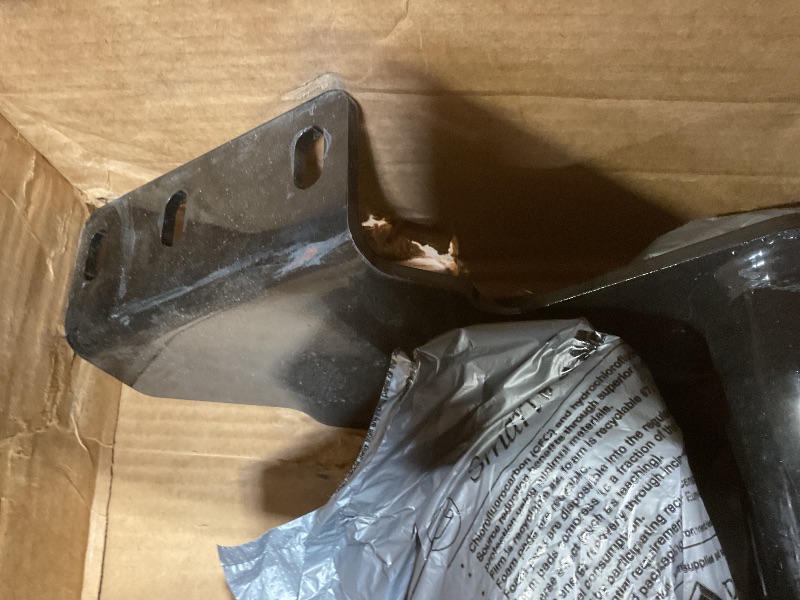 Photo 1 of **DIRT. RUST. SCRATCHES**CURT 13370 Class 3 Trailer Hitch, 2-Inch Receiver, Fits Select Honda Odyssey, GLOSS BLACK POWDER COAT