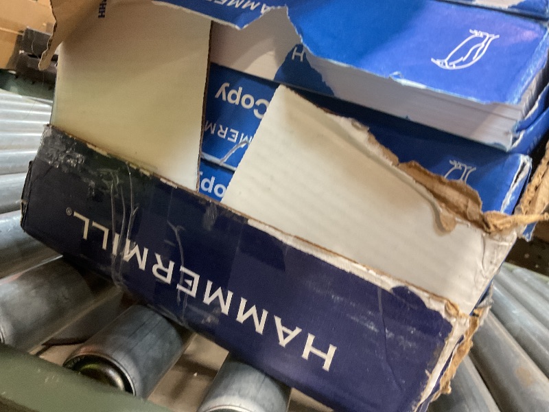 Photo 1 of **MAJOR CORNER DAMAGE TO ONE REAM**Hammermill Printer Paper, 20 lb Copy Paper, 8.5 x 11 - 10 Ream (5,000 Sheets) - 92 Bright, Made in the USA