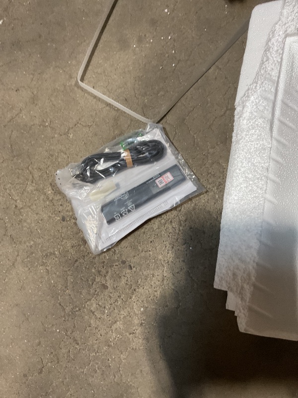 Photo 1 of **SELLING FOR PARTS AS PARTIAL SET. MAJOR DAMAGE TO SCREEN **Samsung 75-Inch Class Crystal UHD U8000F 4K Smart TV (2025 Model) Endless Free Content, Crystal Processor 4K, MetalStream Design, Knox Security, Alexa Built-in