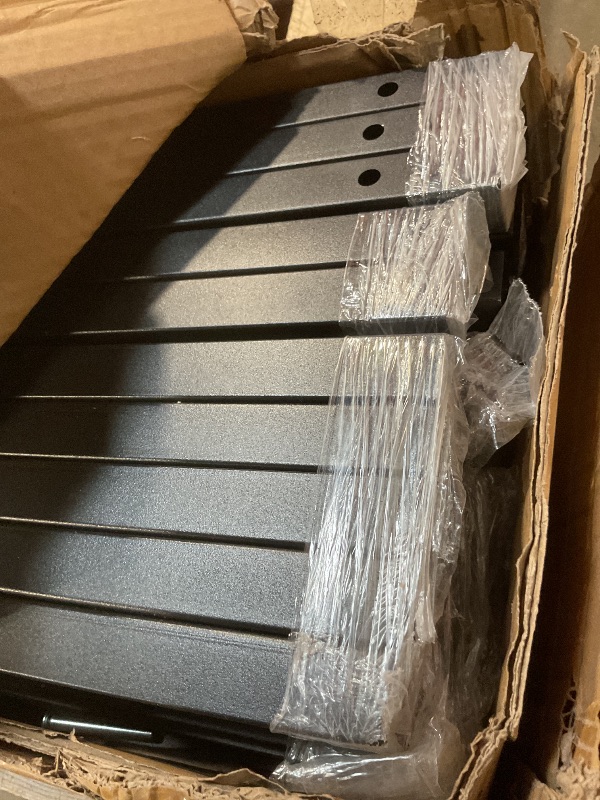 Photo 1 of 10x10x6 FT Outdoor Dog Kennel for Large Dogs, Large Dog Kennel Outside with Lock, Dog Enclosures with UV-Resistant Waterproof Roof Cover for Outside