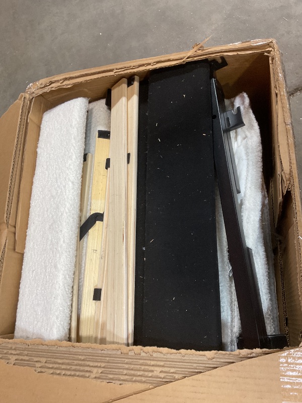 Photo 1 of ** FOR PARTS/MISSING HARDWARE/PILLOWS & CUSHIONS ALSO NEEDING CLEANING ITS DIRTY** GarveeHome 3 Seater Sofa with Removable Pillows