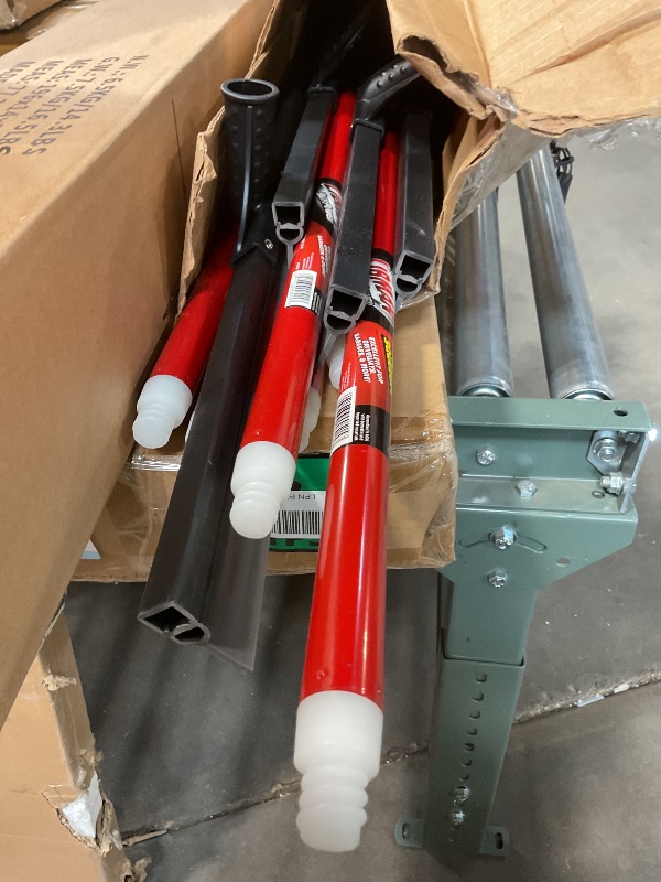 Photo 1 of **MISSING ONE SQUEEGEE**Libman Commercial 515 Soft Rubber Squeegee with Handle, 24" (Pack of 6)