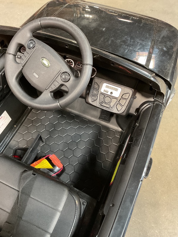 Photo 1 of **SELLING FOR PARTS AS PARTIAL SET . MISSING REMOTE CONTROL. SCUFFS AND SCRATCHES **Hipicute Licensed Land Rover 12V Ride on Car, Remote Control Car for Toddlers 3-8, 2-in-1 Parent-Controlled Electric Ride On Toy with Shock Absorbers, 3 Speeds, LED Lights