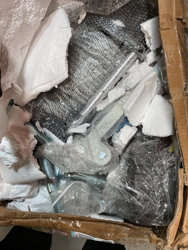 Photo 1 of ***FOR PARTS ONLY/NON-FUNCTIONAL** VEVOR Electric Winch, 18,000 lb Truck Trailer Jeep Winch, 12V DC 7/16 in x 85 ft Steel Cable Roller Fairlead Wireless & Wired Remote Control, IP55 Waterproof Towing for Off Road SUV Jeep Truck Trailer