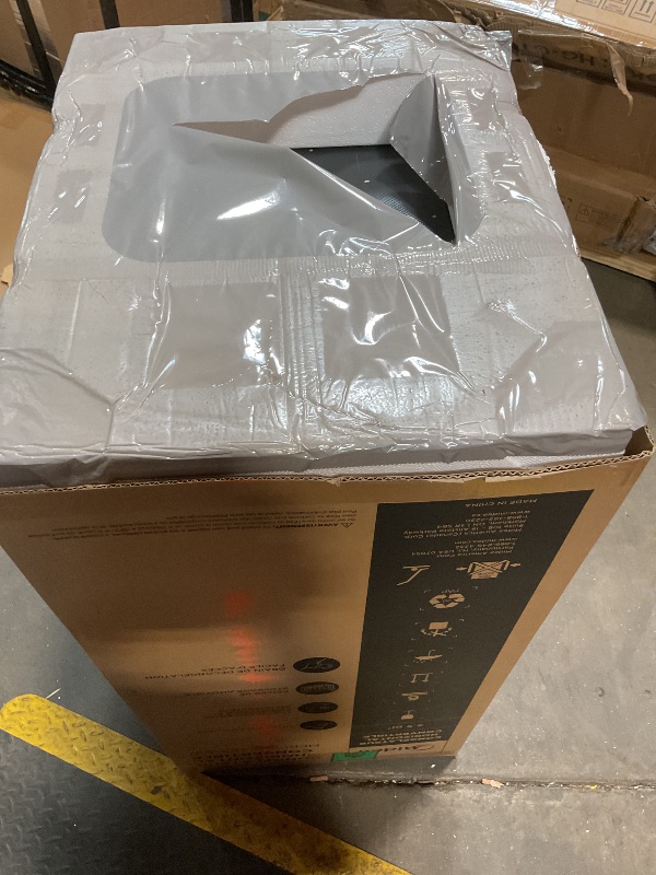 Photo 1 of **MINOR DENT ON BACK**Midea MERC04C4BAWW 3.5 Cubic Feet Chest Freezer, Cu.ft-Convertible, White