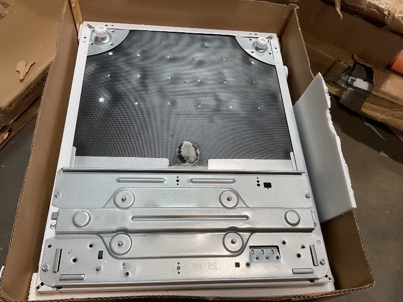 Photo 1 of **MINOR DENT ON BACK**Midea MERC04C4BAWW 3.5 Cubic Feet Chest Freezer, Cu.ft-Convertible, White