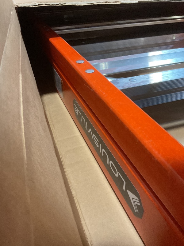 Photo 1 of **MINOR SCRAPE DAMAGE ON TOP**Advent 12 foot ladder