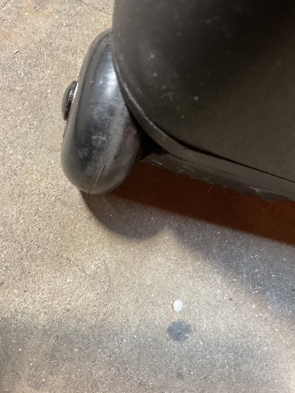 Photo 1 of **MISSING POWER CORD. MINOR USE WEAR**Philips X5206 bluetooth party speaker