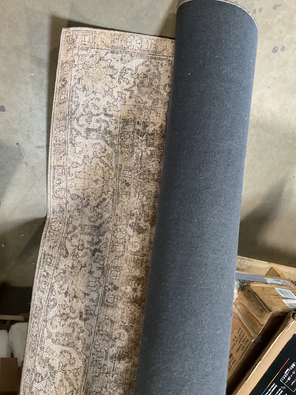 Photo 1 of **DIRTY FROM TRANSPORT **nuLOOM Hillstone Collection 5' x 8' Area Rug, Traditional Vintage Distressed Medallion, Thick and Soft, Durable Non-Shedding Low Pile Poly/Jute Blend, Easy to Clean, Living Room, Bedroom