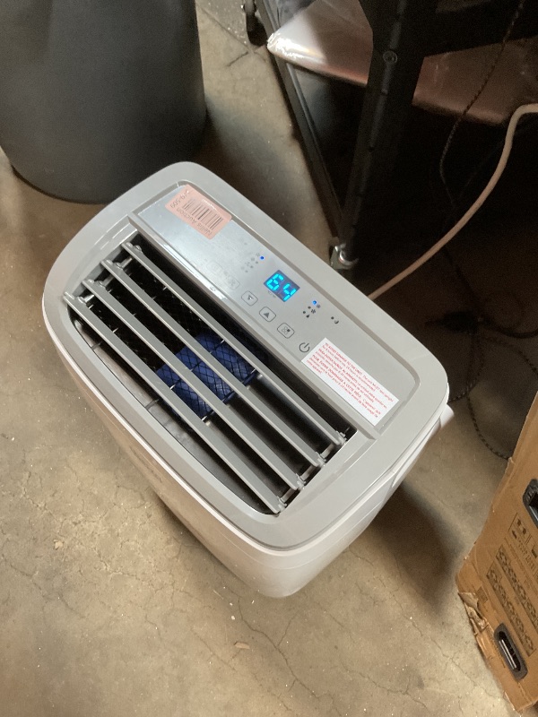 Photo 1 of **DIRTY FROM TRANSPORT **Black and decker air conditioner