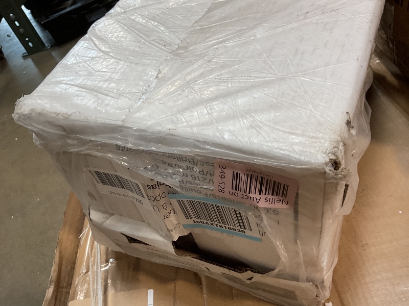 Photo 1 of **BEND DAMAGE TO CORNER OF ONE REAM**Amazon Basics Multipurpose Copy Printer Paper, 8.5 x 11 Inches, 20 lb, 10 Ream, (5,000 Sheets), 96 Bright, White