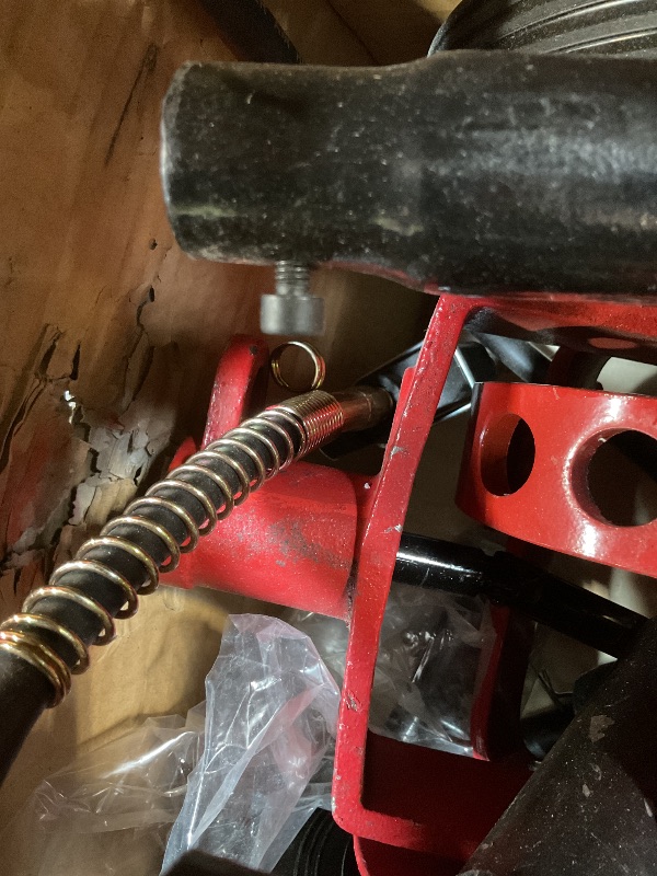 Photo 1 of **SELLING FOR PARTS AS PARTIAL SET **Air/Hydraulic Floor Jack 22 Ton (44 000 lbs) for Repairing Trucks Trailers RVs Buses etc. Red