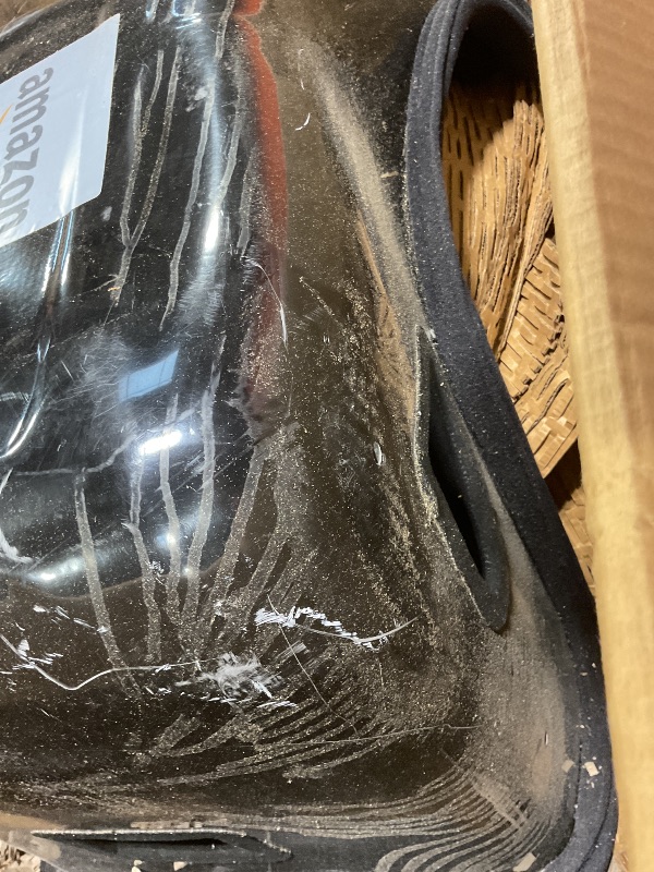 Photo 1 of **DIRT. SCRATCHES AND SCUFFS** Sabelt racing seat