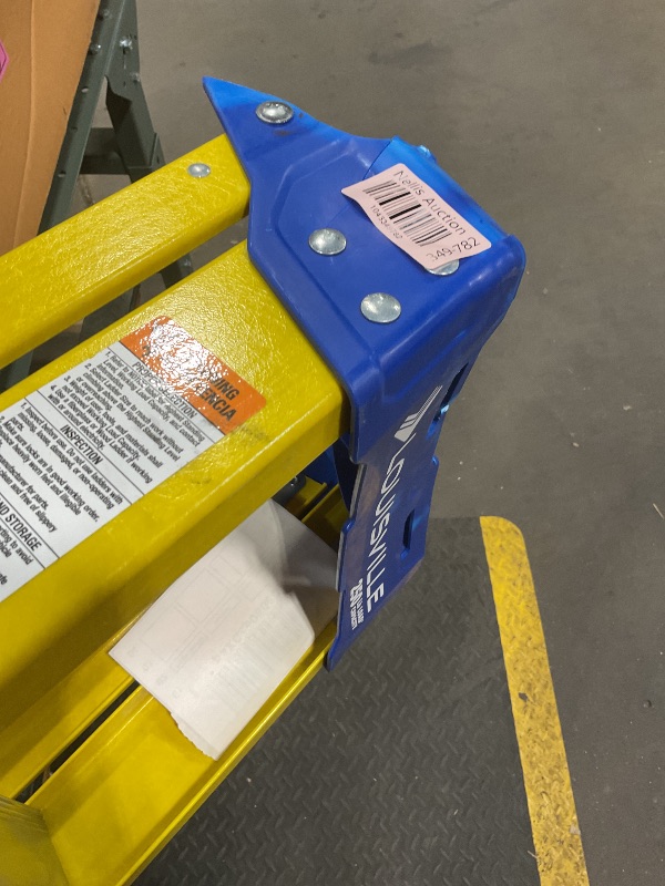 Photo 1 of **TOP CAP/STEP BROKEN**Louisville Ladder 5-Foot Fiberglass Step Ladder, 250-Pound Load Capacity, Type I, FS2005