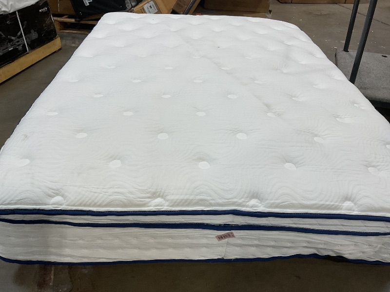 Photo 1 of **DIRT FROM TRANSPORT **Queen size mattress boxspring, hybrid
