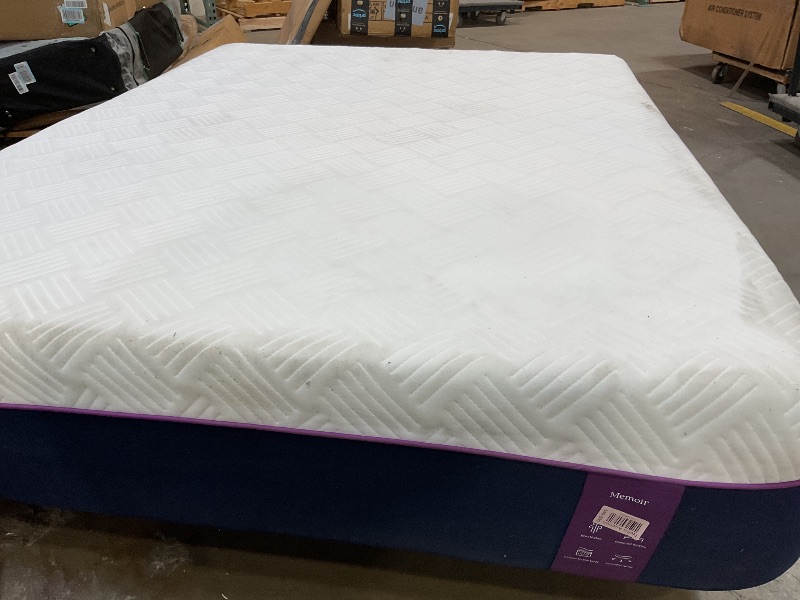 Photo 1 of **DIRTY FROM TRANSPORT . TEAR ON BOTTOM**Signature Sleep Memoir 12 Inch Memory Foam Mattress, Medium, Certipur-US and OEKO-TEX,