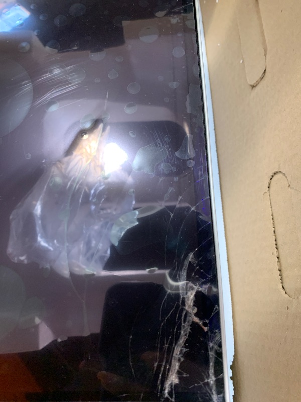 Photo 7 of **DOESN'T POWER ON HAS DAMAGE IN ONE OF THE CORNERS (LOOKS LIKE IT WAS DROPPED** Samsung 49" Odyssey OLED (G93SC) Series Curved Gaming Monitor w QD-OLED