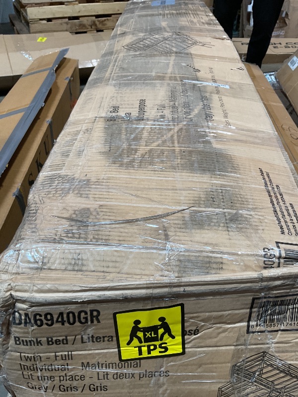 Photo 1 of **SELLING FOR PARTS AS PARTIAL SET**