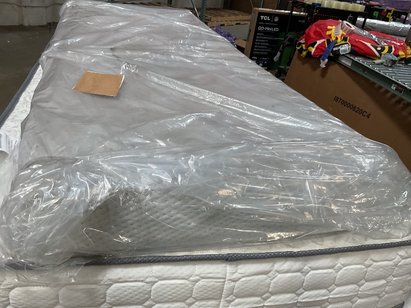 Photo 1 of **HEAVY DIRTY**ZINUS 6 Inch Green Tea Memory Foam Mattress [New Version],  Fiberglass free, Medium Firm Feel, Zoned Pressure Relief, Certified Safe Foams & Fabric, Mattress i