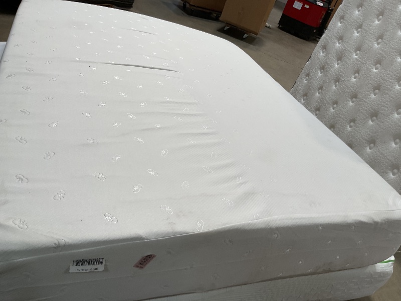 Photo 1 of **DIRTY FROM TRANSPORT**Novilla Mattress, 12 Inch Queen Size Memory Foam with Comfort for Pressure Relief & Cool Fresh Sleep,Removable Washable Cover, Medium Firm