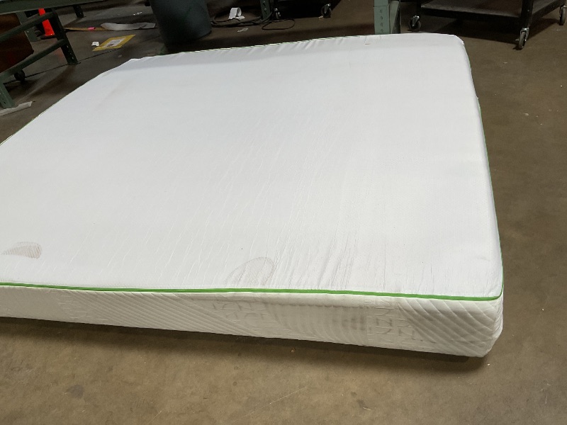 Photo 1 of **DIRTY FROM TRANSPORT **ZINUS 6 Inch Foam and Spring Hybrid Mattress, 2 Pack [New Version], Twin, Fiberglass Free, Bunk Bed Compatible, Durable Support, Certified Safe Foams & Fabric, Mattress 