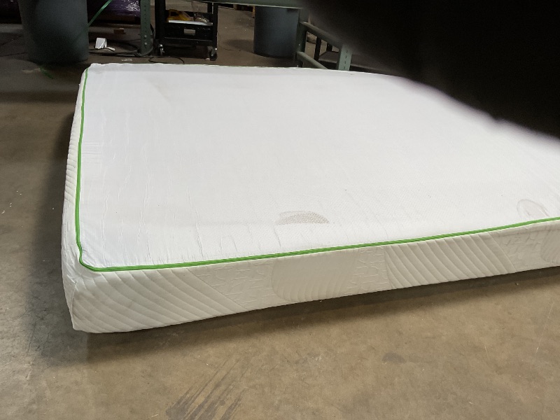 Photo 1 of **DIRTY FROM TRANSPORT **ZINUS 6 Inch Foam and Spring Hybrid Mattress, 2 Pack [New Version], Twin, Fiberglass Free, Bunk Bed Compatible, Durable Support, Certified Safe Foams & Fabric, Mattress 