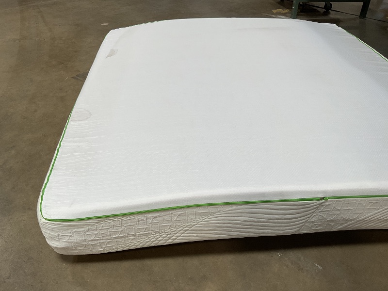 Photo 1 of **DIRTY FROM TRANSPORT **ZINUS 6 Inch Foam and Spring Hybrid Mattress, 2 Pack [New Version], Twin, Fiberglass Free, Bunk Bed Compatible, Durable Support, Certified Safe Foams & Fabric, Mattress 