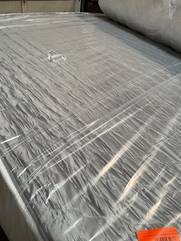 Photo 1 of **DIRTY FROM TRANSPORT**FDW 12 inch Gel Memory Foam Mattress Medium Firm Mattresses for Cool Sleep Relieving Pressure Relief Fiberglass Free CertiPUR-US Certified Mattress  (King)