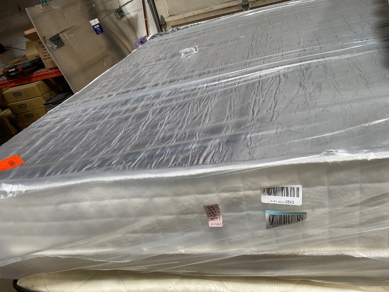 Photo 1 of **DIRTY FROM TRANSPORT**FDW 12 inch Gel Memory Foam Mattress Medium Firm Mattresses for Cool Sleep Relieving Pressure Relief Fiberglass Free CertiPUR-US Certified Mattress  (King)