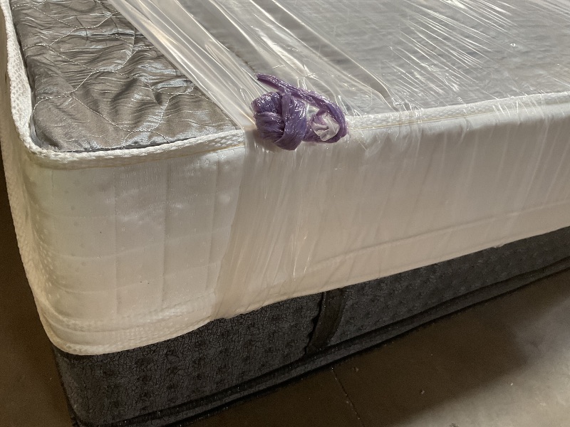 Photo 1 of **DIRTY FROM TRANSPORT**FDW 12 inch Gel Memory Foam Mattress Medium Firm Mattresses for Cool Sleep Relieving Pressure Relief Fiberglass Free CertiPUR-US Certified Mattress  (King)