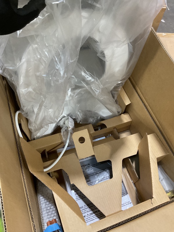 Photo 1 of **PARTIAL SET. SELLING FOR PARTS**ONLY THE SEAT AND LID**TOTO NEOREST AS Dual Flush 1.0 or 0.8 GPF Toilet with Intergeated Bidet Seat & EWATER+, Cotton White - MS8551CUMFG#01