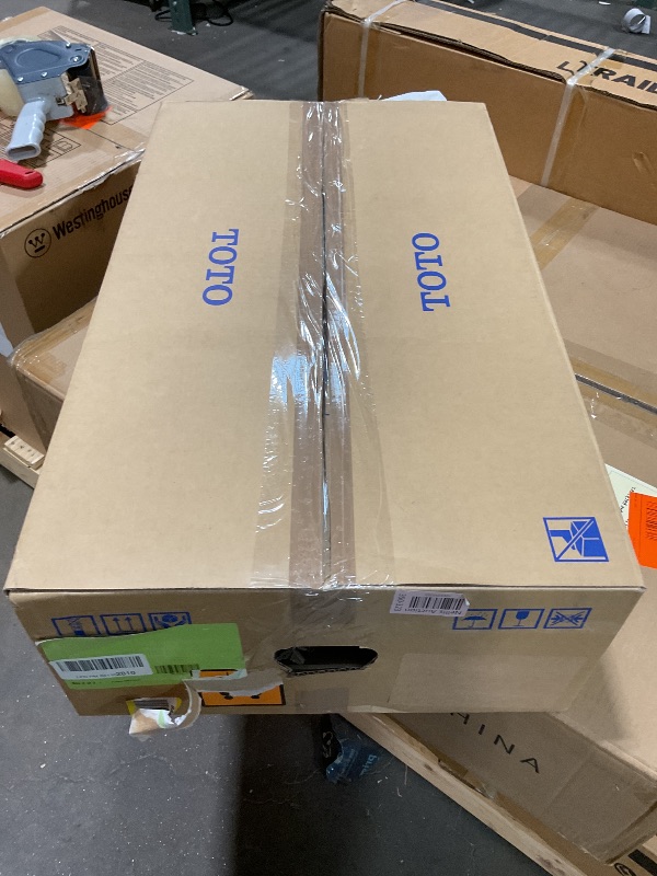 Photo 1 of **PARTIAL SET. SELLING FOR PARTS**ONLY THE SEAT AND LID**TOTO NEOREST AS Dual Flush 1.0 or 0.8 GPF Toilet with Intergeated Bidet Seat & EWATER+, Cotton White - MS8551CUMFG#01